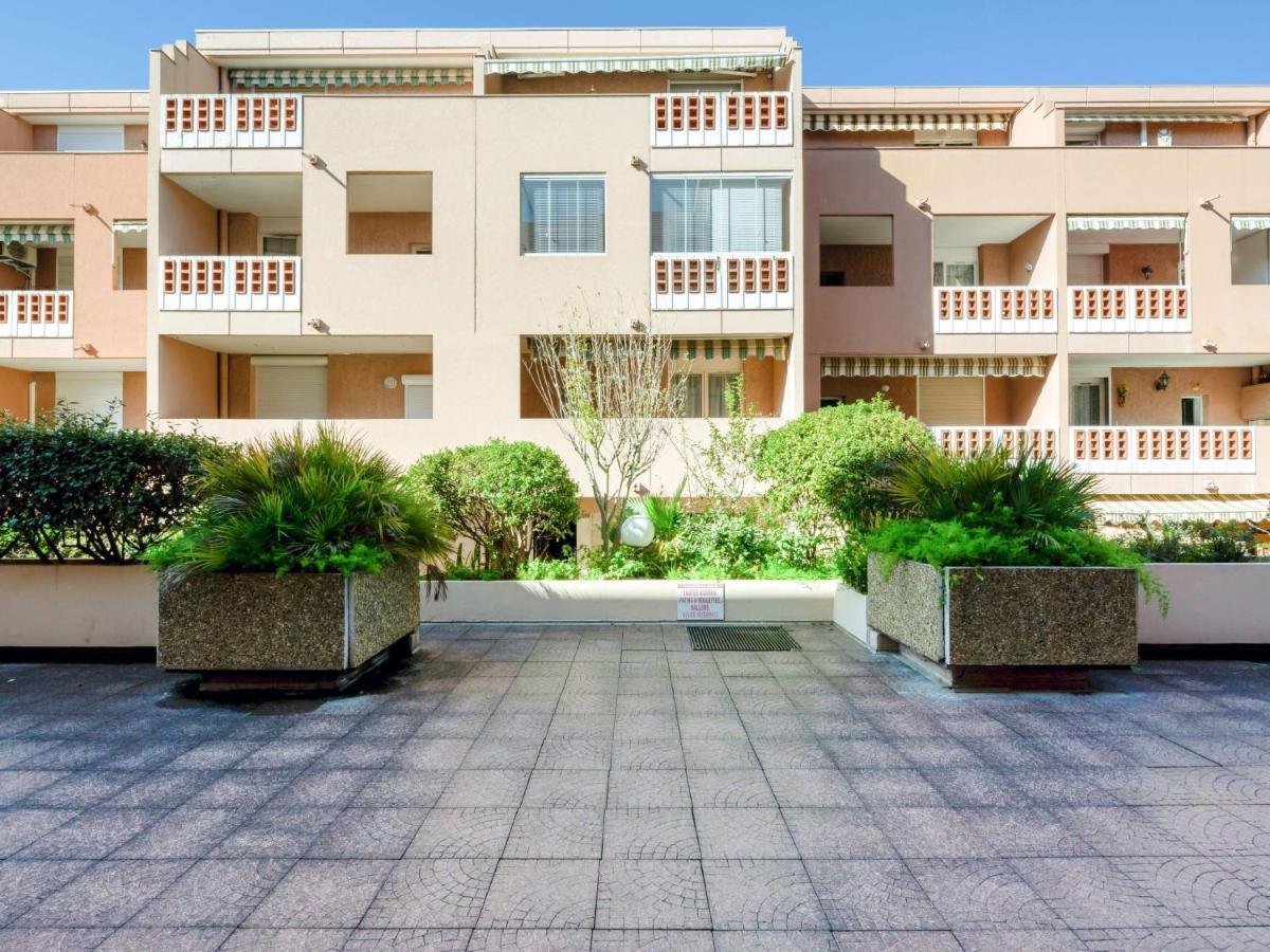 Apartment Regina-14 By Interhome سانت ماكسيم المظهر الخارجي الصورة